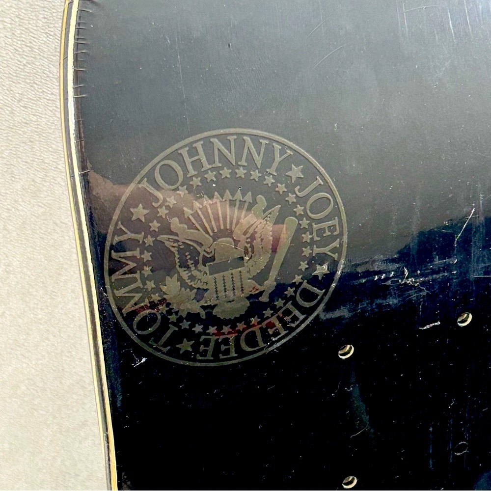 Globe G2 Ramones Retro First Album Cover 1976 Skateboard Deck Art 7.75" - Picture 5 of 9